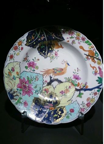 Assiette_Paris en vitrine