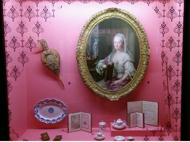 Pompadour_Paris en vitrine