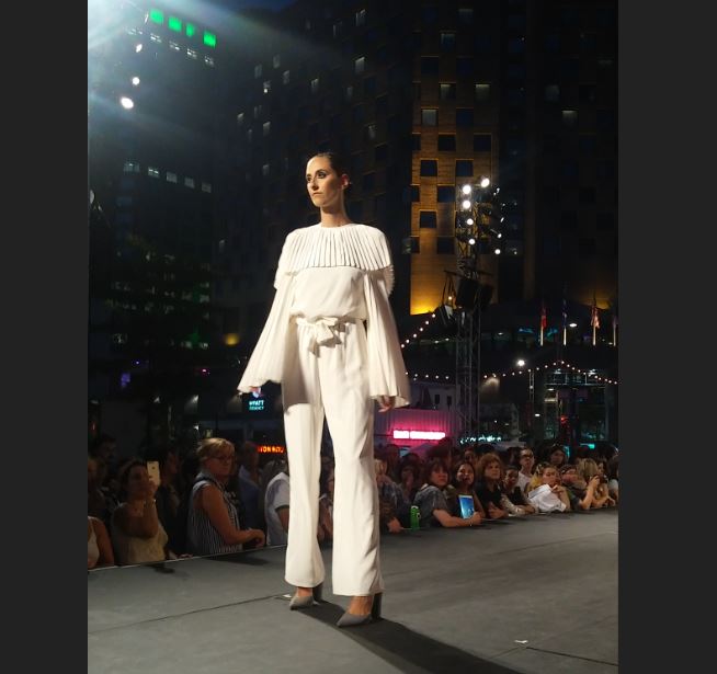 Défilé_agence luna2