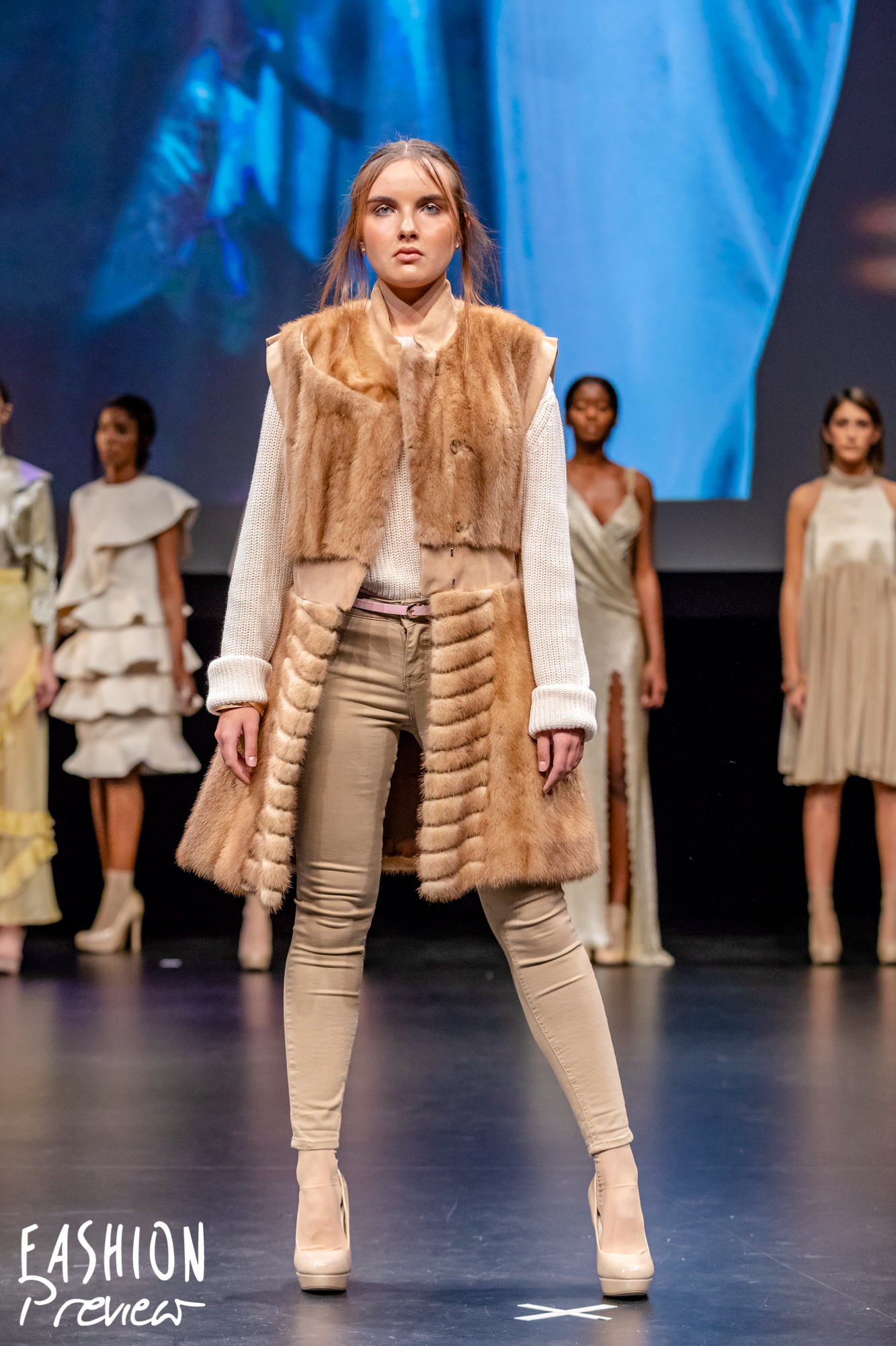 Fashion Preview 10 - CMV X 50 - Tora Photography-21